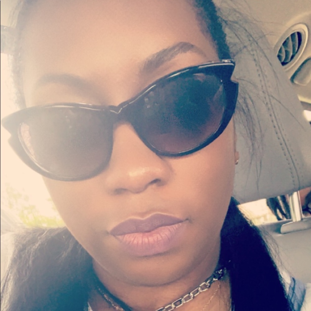 Cute Balmain Sunnies 😎